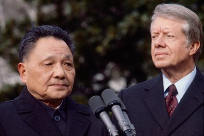 Deng Xiaoping visits Carter in the United States Deng Xiaoping visits Carter in the United States