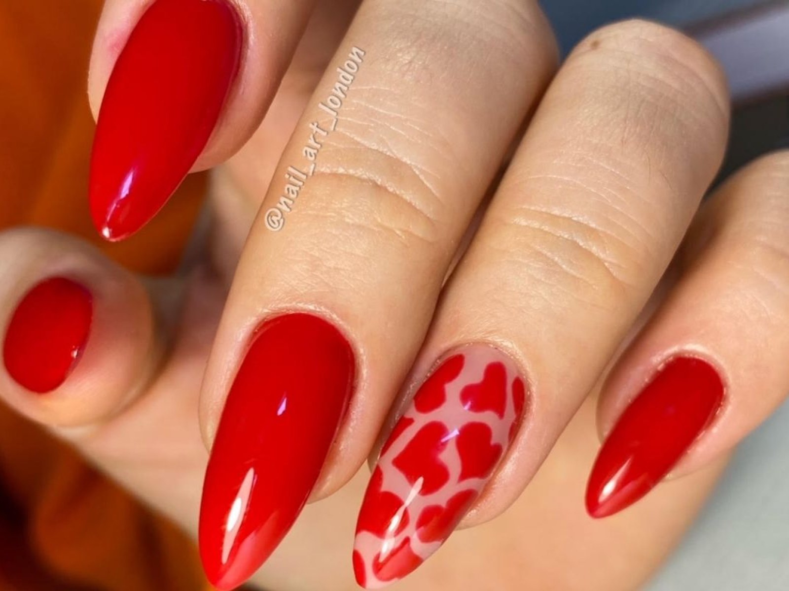 1. Red and Gold Glitter Nail Art - wide 5