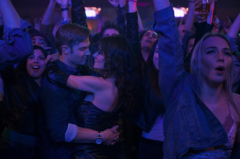 Mike Vogel Sarah Shahi Sex/Life