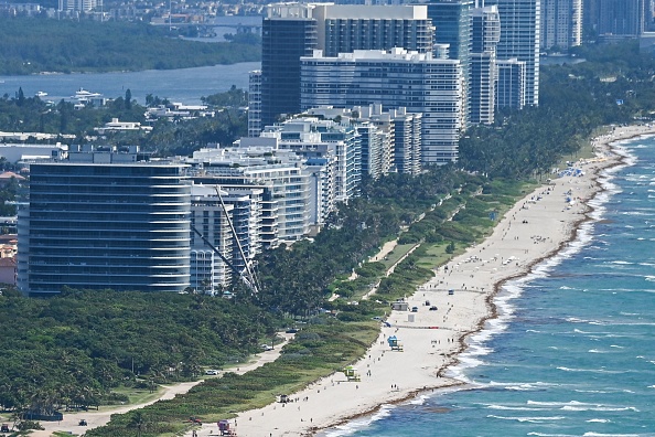 North Miami Beach Orders Evacuation, Closure of Unsafe Condo After Inspection