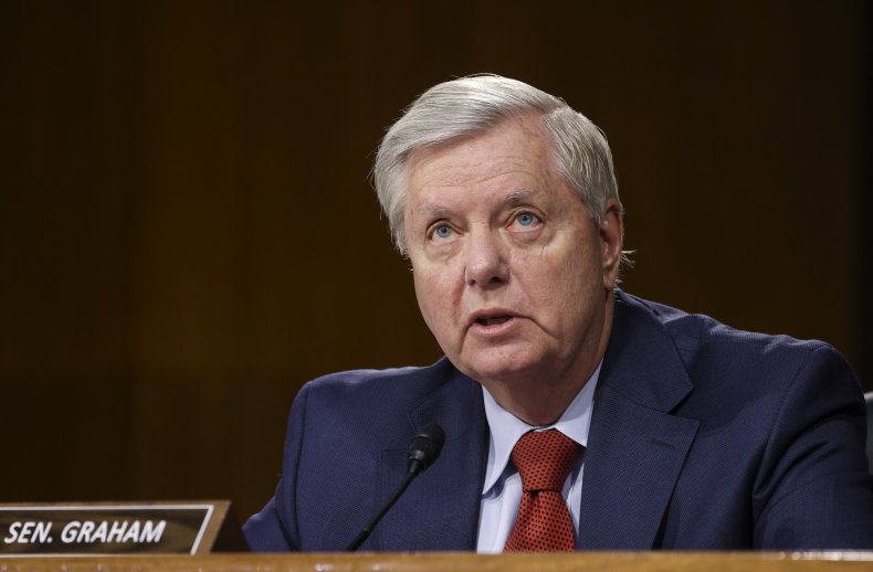 Lindsey Graham called "idiot" by National Review