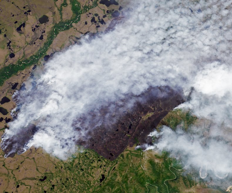 Space photos of massive Russian wildfires