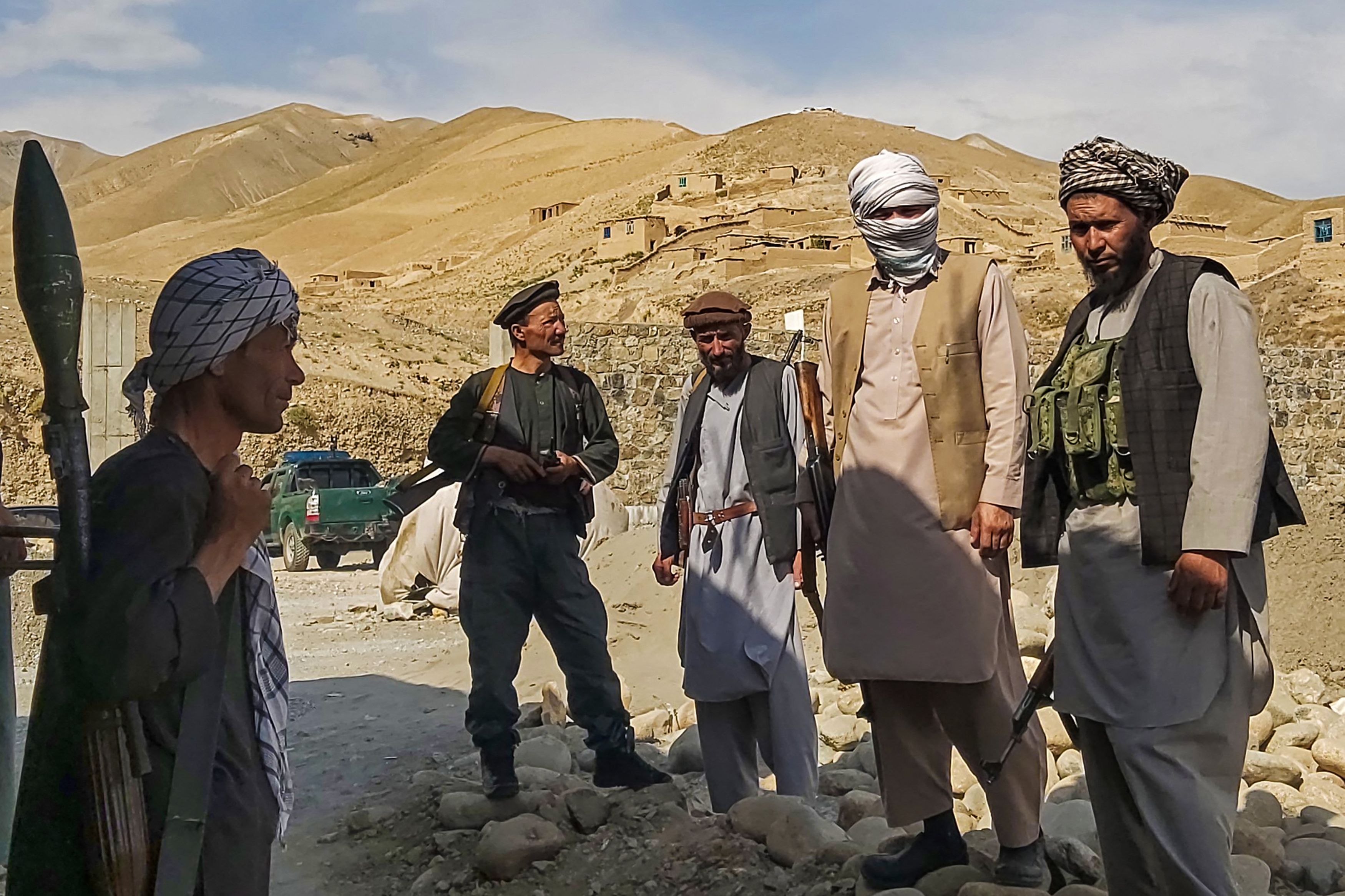 Талибан исключили из списка террористов. Лавров Талибан 2021.