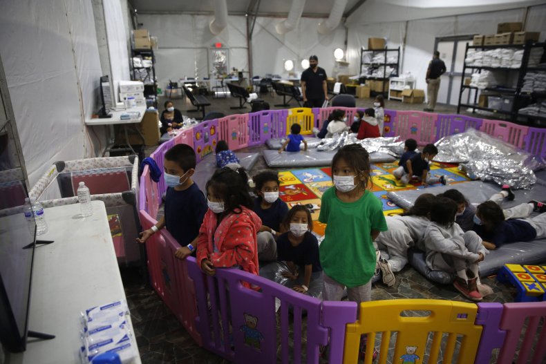 Migrant children DHS holding facility