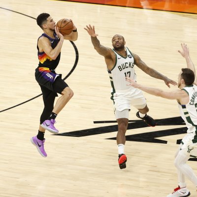 Devin Booker of the Phoenix Suns Devin Booker of the Phoenix Suns