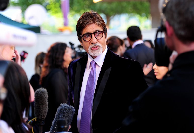 Amitabh Bachchan à la première de Ravaan 