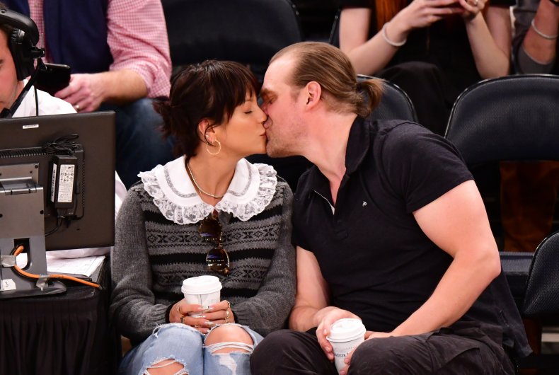 Lily Allen and David Harbour basketball