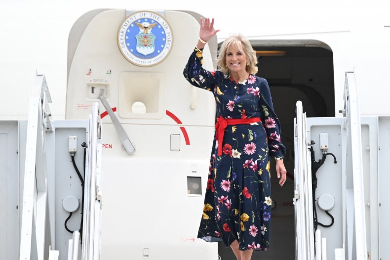 Jill Biden walks off plane in Georgia.