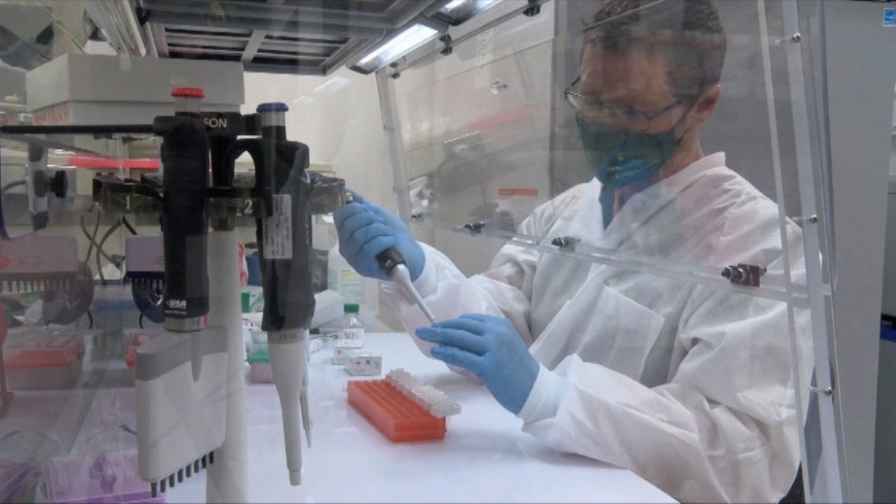 alabama doctor refuses to treat unvaccinated covid patients