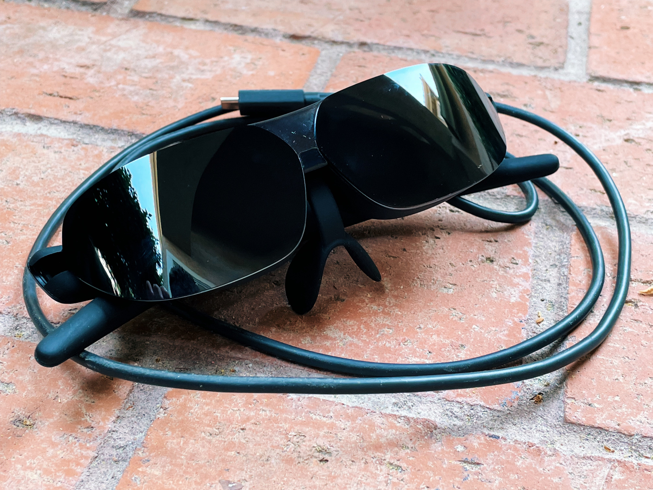 Future Tech: Hands-On With Unreleased TCL Nxtwear G Video Glasses