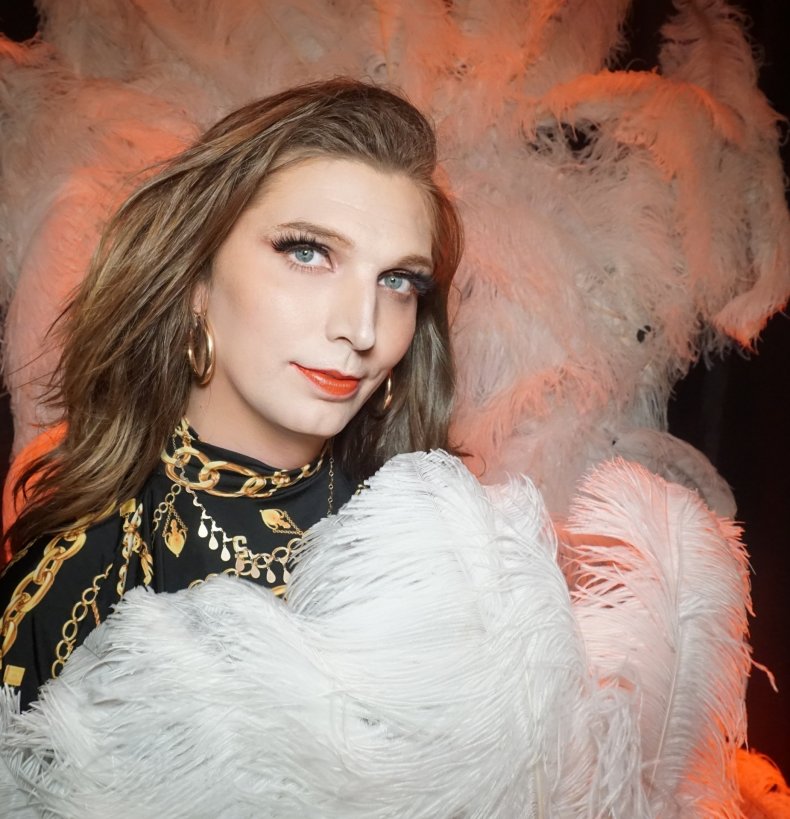 Mercury Stardust also performs burlesque
