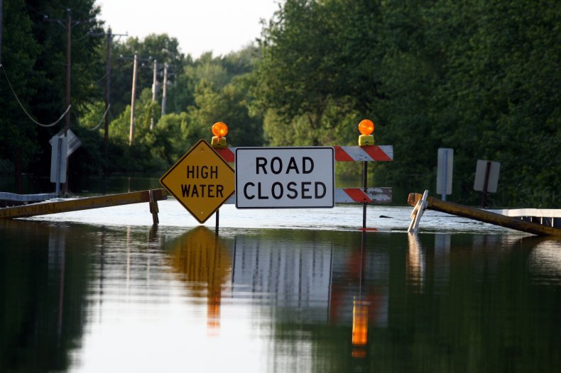 Arziona hit with flash flooding