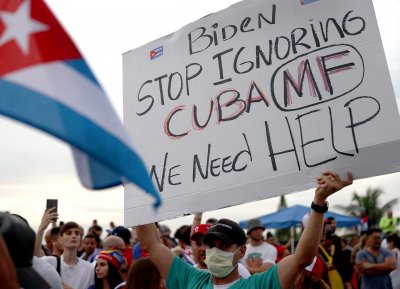 Cubans in Miami Protest U.S. Response Cubans in Miami Protest U.S. Response