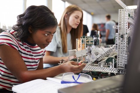 PLUS: College engineering class