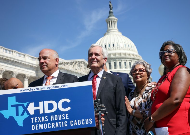 Texas Democrats charter plane refuse House Speaker 