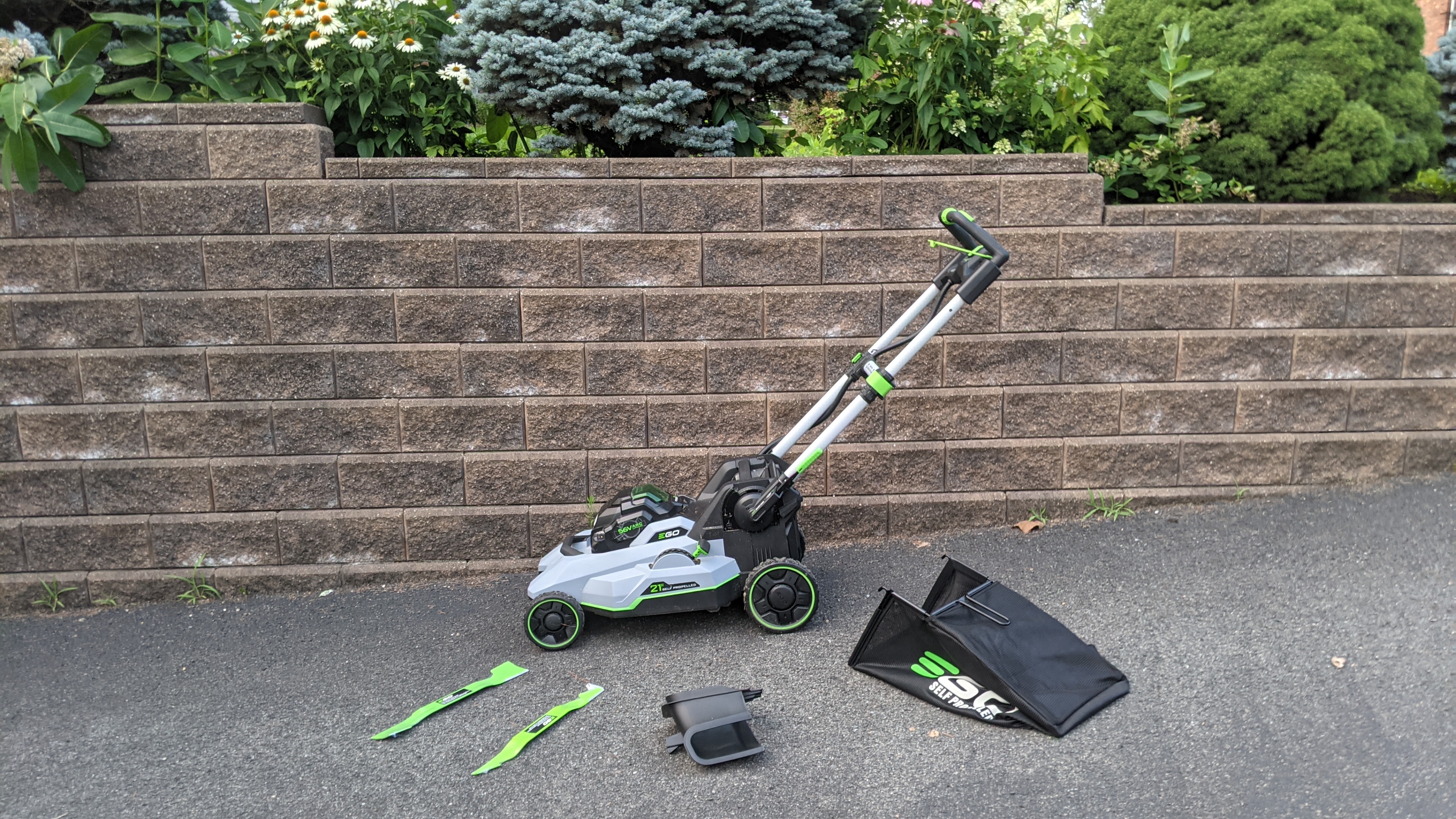 EGO Power Plus Select Cut LM2135SP Review: The Best (Battery-Powered)  Lawnmower