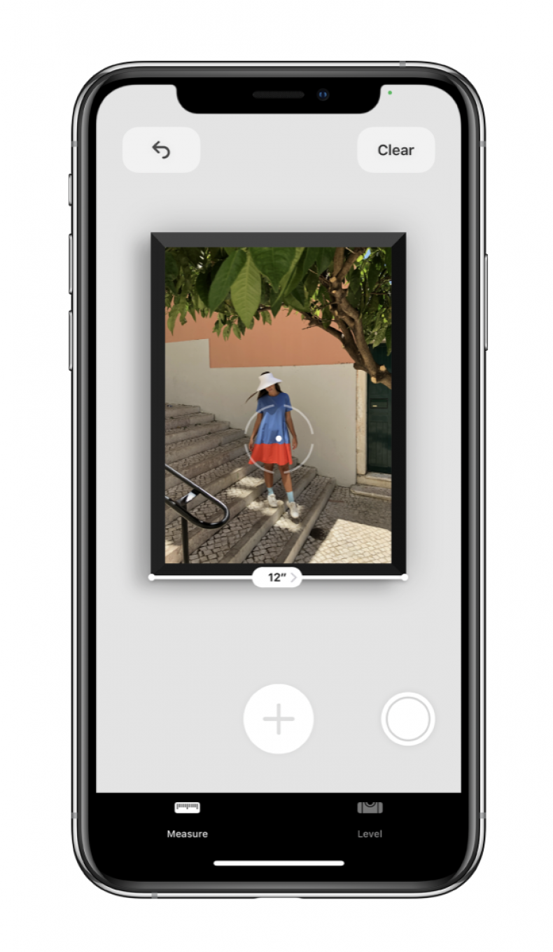 Measure objects with an iPhone