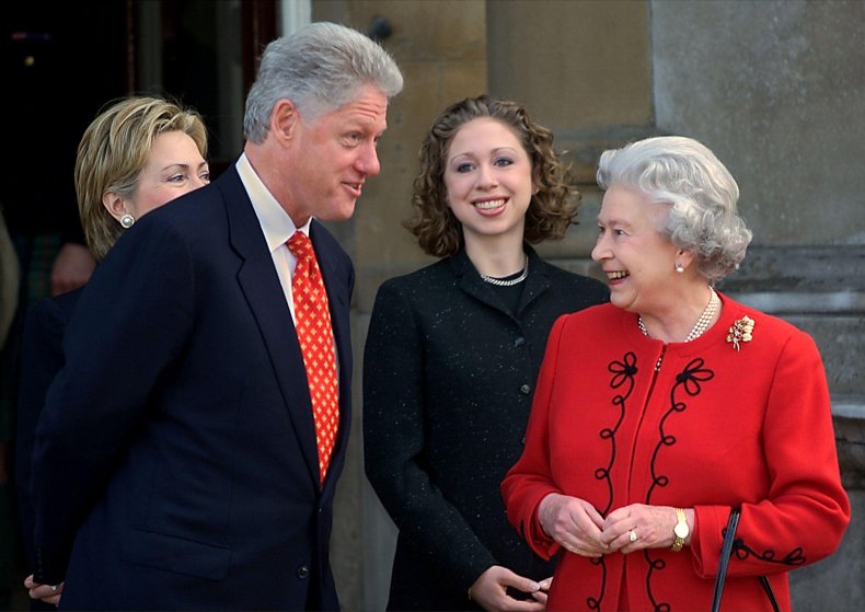 Bill Clinton Talks with Queen Elizabeth II