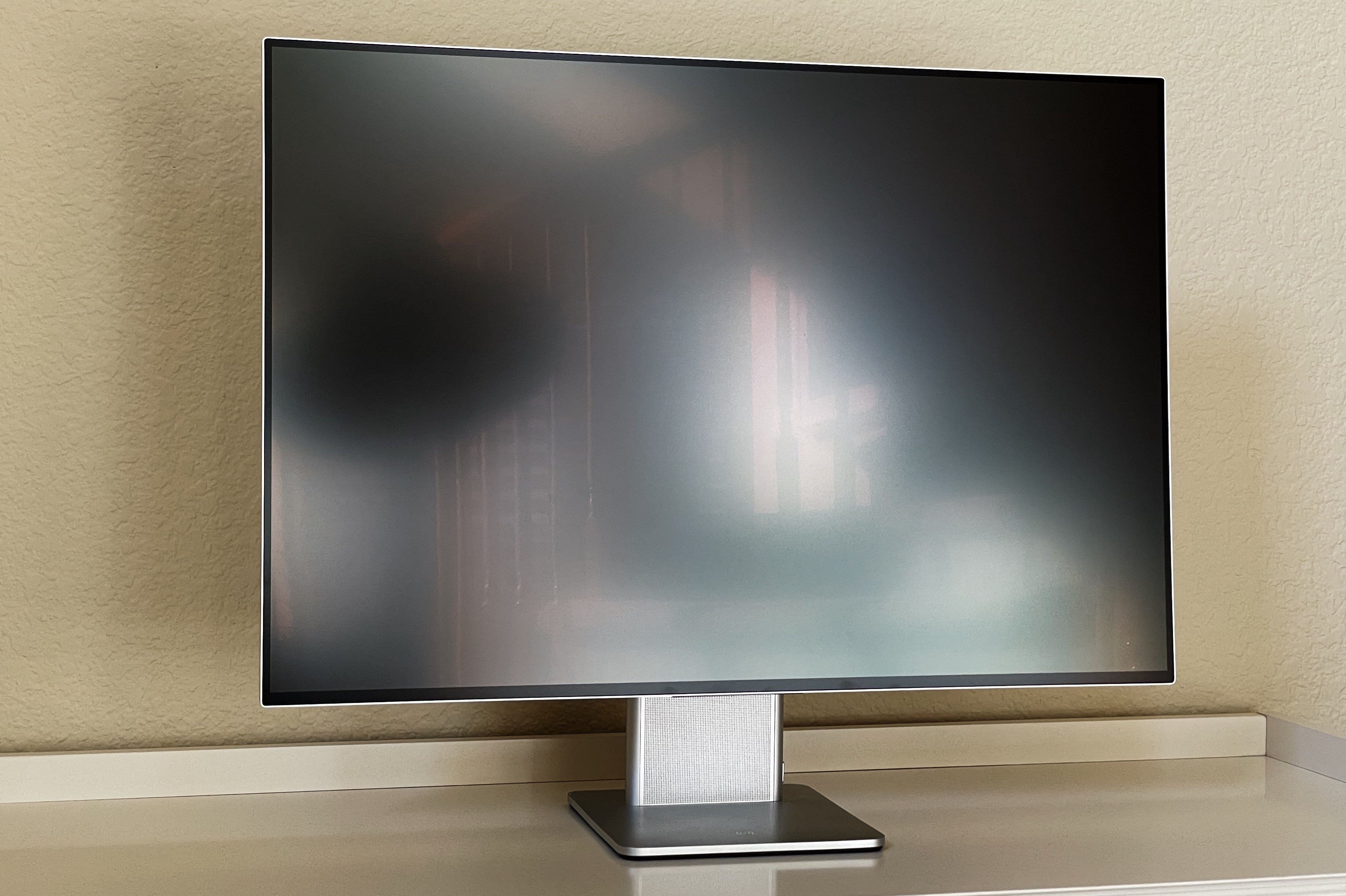 First Look: The Huawei MateView 4K-Plus 28-Inch Monitor Is a Stunner