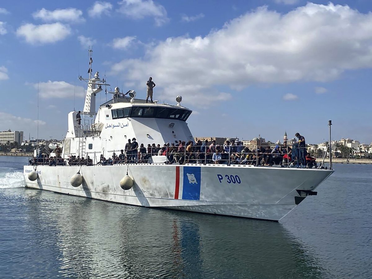 Libya migrants returned to Tripoli