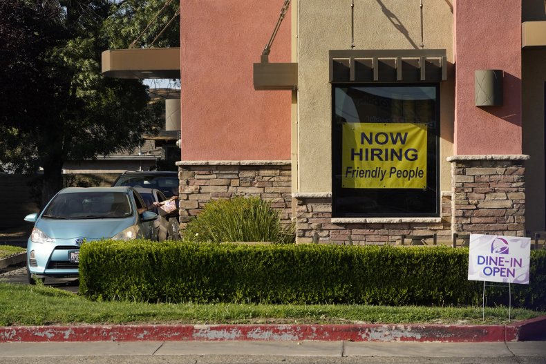 Taco Bell Now Hiring