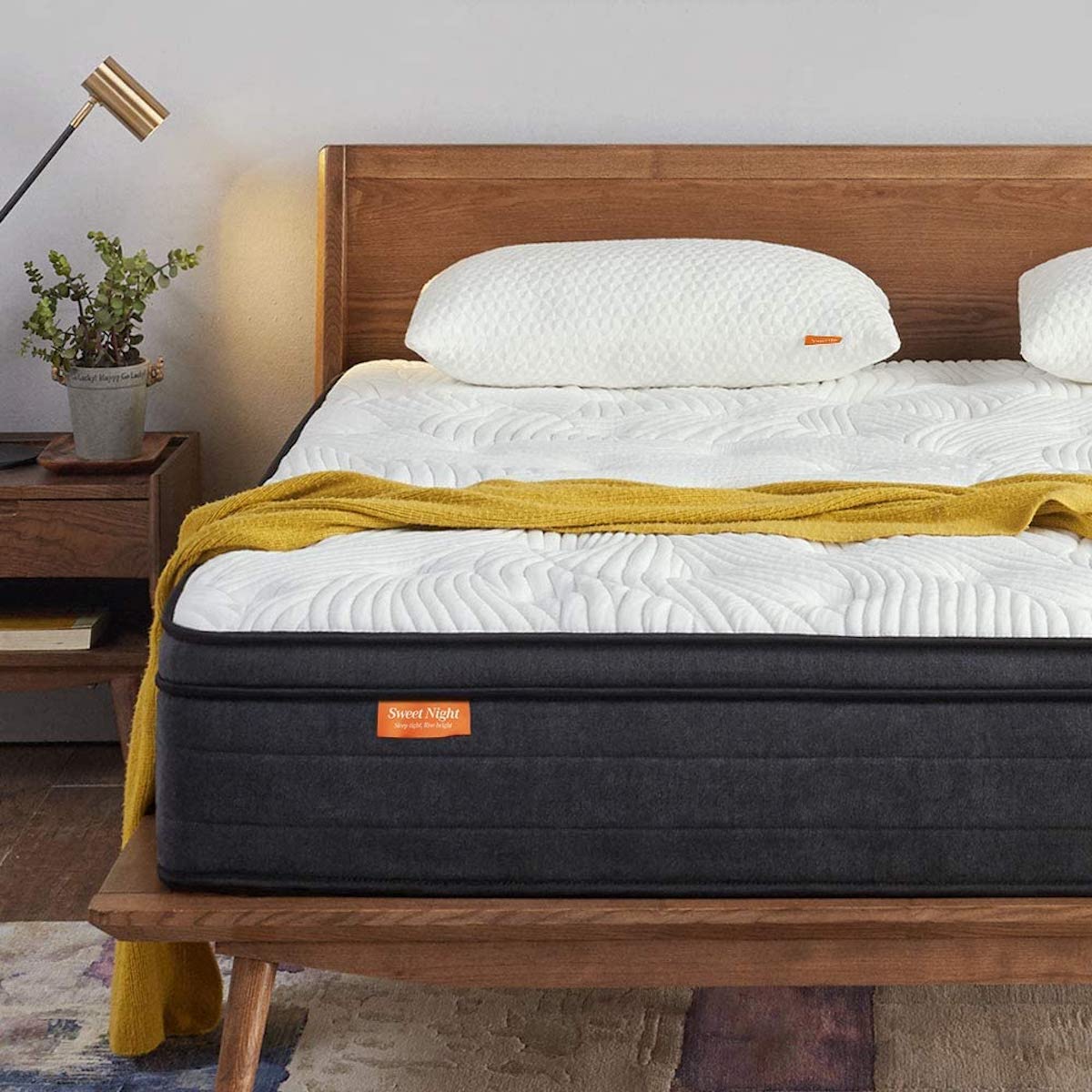 The 8 Best Beds Under $1000 That Reviewers On Amazon Love - Newsweek