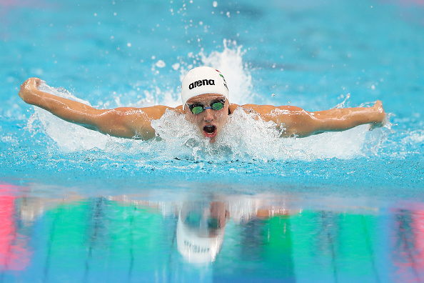 Olympic Swimmer Appears to Walk on Water During Final Practice in Tokyo