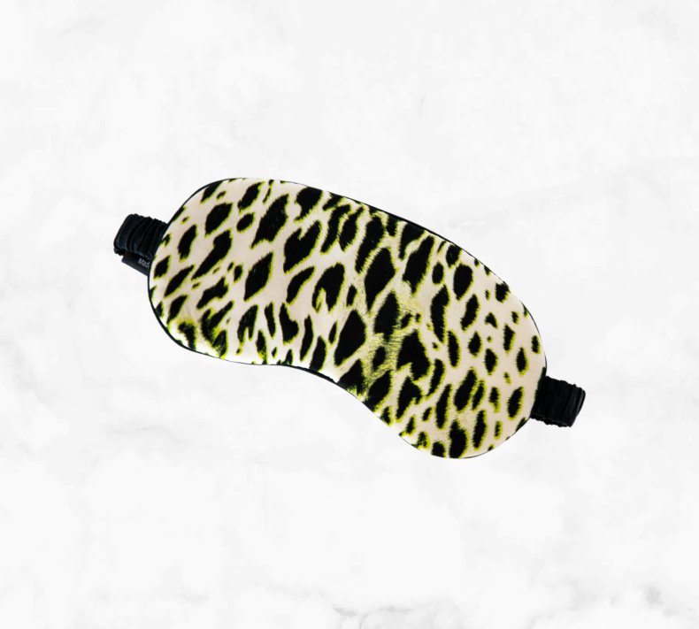 Sustainable Travel Products_niLuu _vegan Silk Sleep Mask