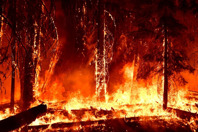 Dixie Fire Threatens 10,000 Homes