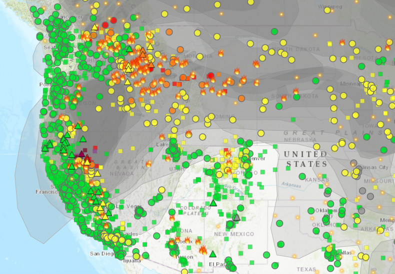 Wildfire and smoke map