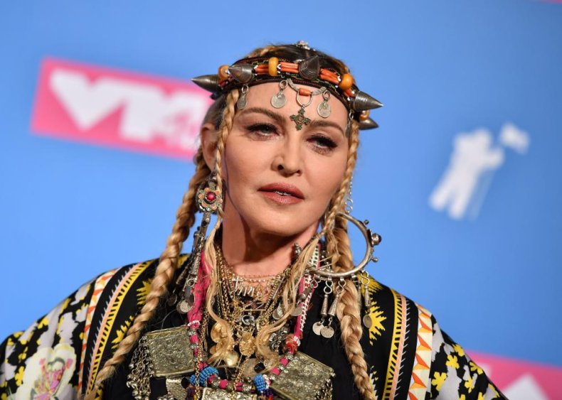 Madonna: Dunkin' Donuts cashier