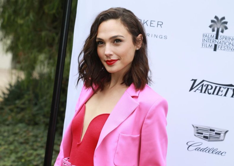 Gal Gadot: Burger King employee