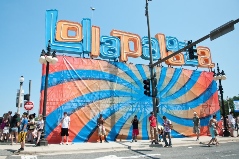 Lollapalooza sign