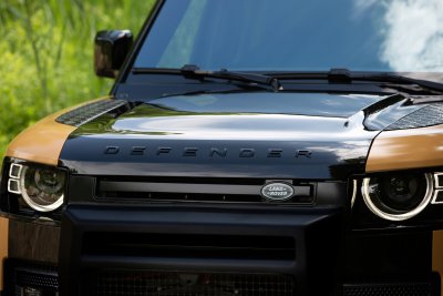 2022 Land Rover Defender Trophy Edition 2022 Land Rover Defender Trophy Edition