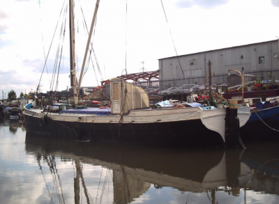 SB Tollesbury est une barge de la Tamise des années 1900 SB Tollesbury est une barge de la Tamise des années 1900