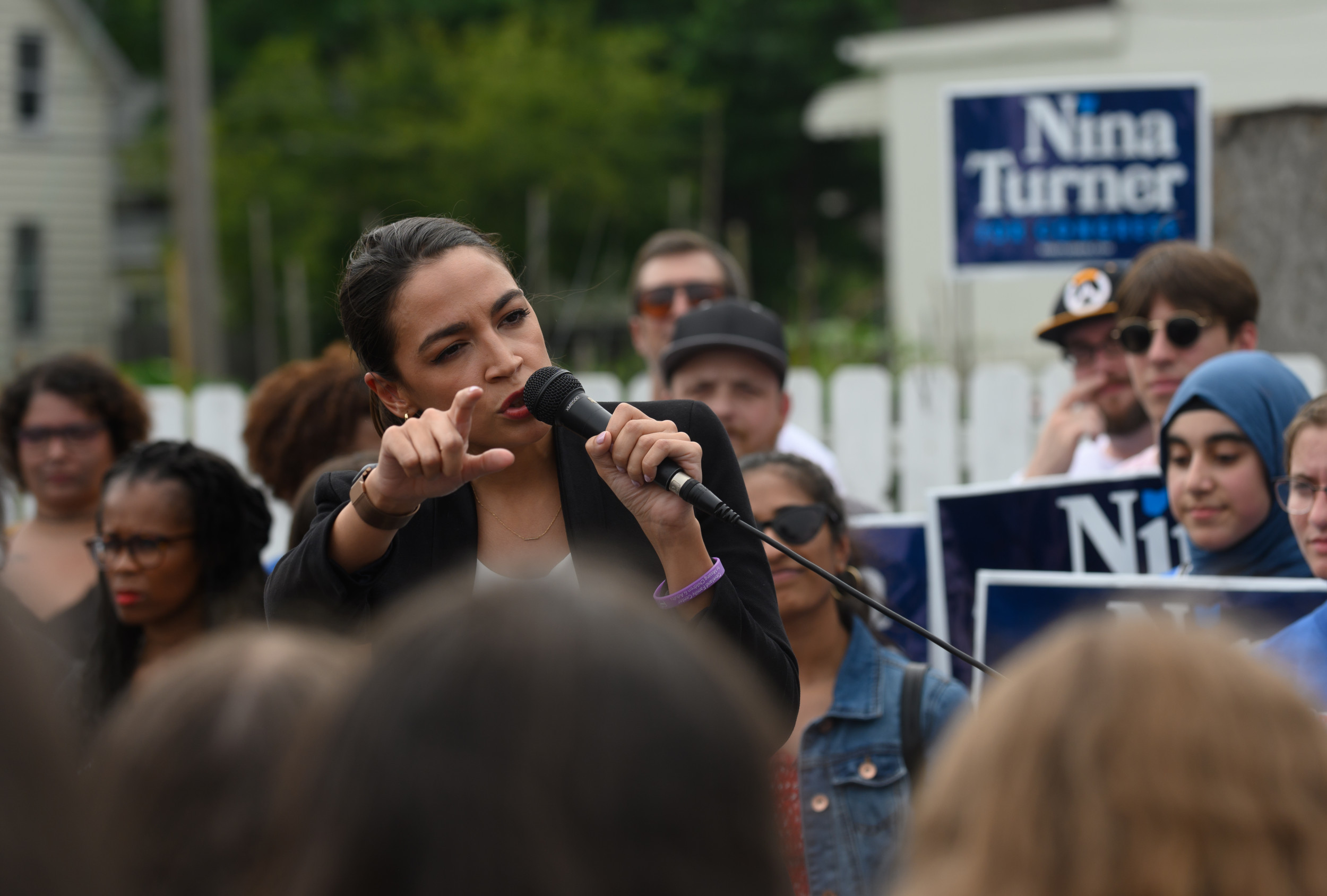 Alexandria Ocasio-Cortez Calls Out Democrats for Letting Eviction Moratorium Expire