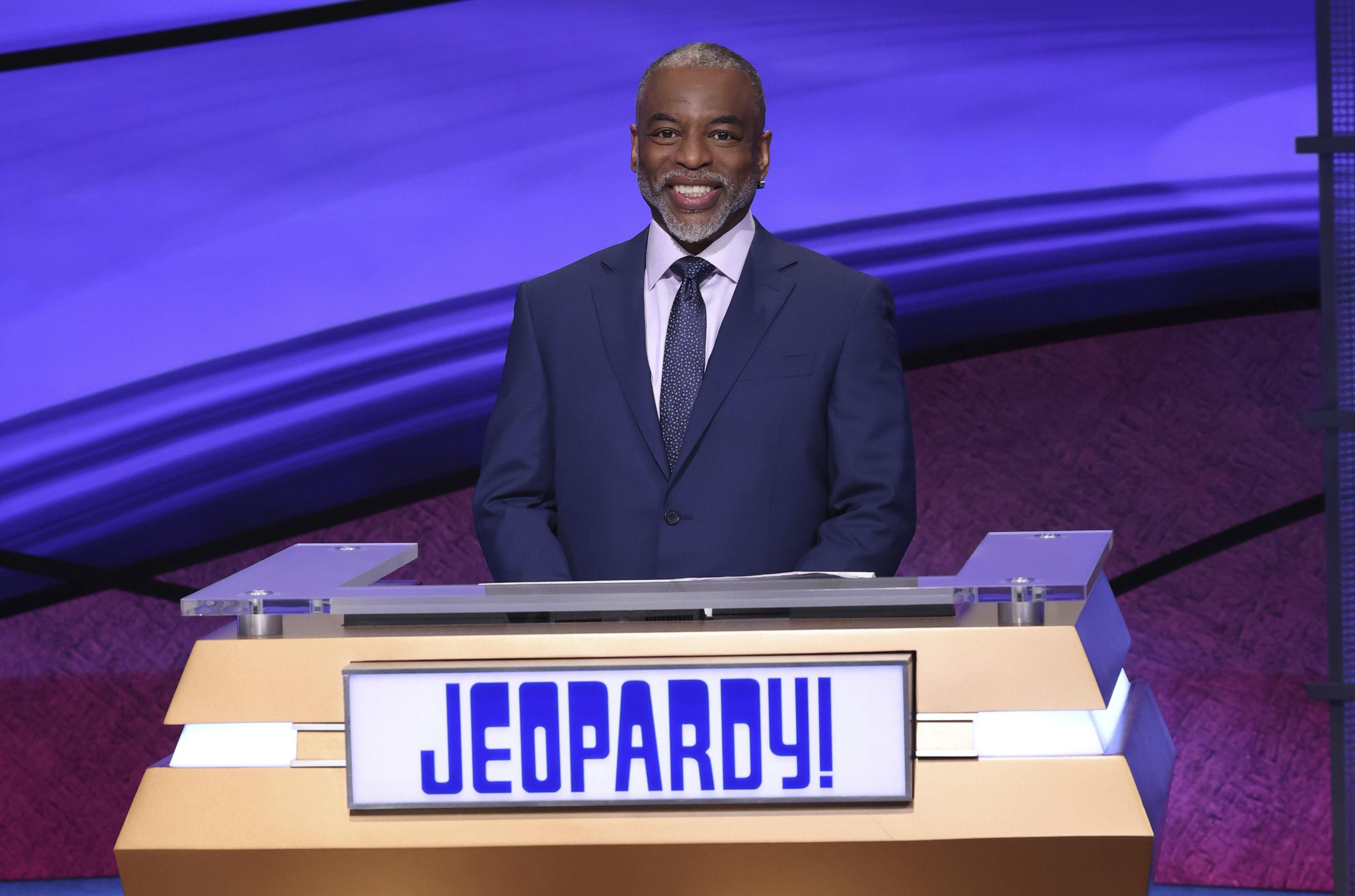 guest hosts for jeopardy