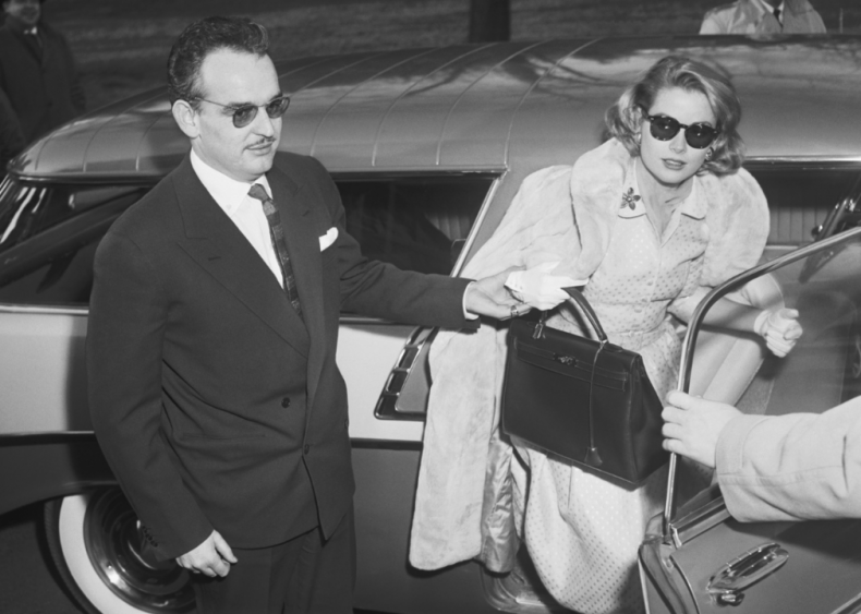 1956: Creating a signature look for new mothers