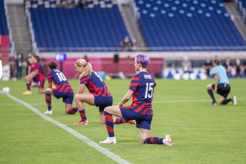 Megan Rapinoe and USWNT at Tokyo 2020.