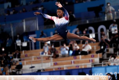 China Gymnasts Clinch Gold, Silver With Biles China Gymnasts Clinch Gold, Silver With Biles