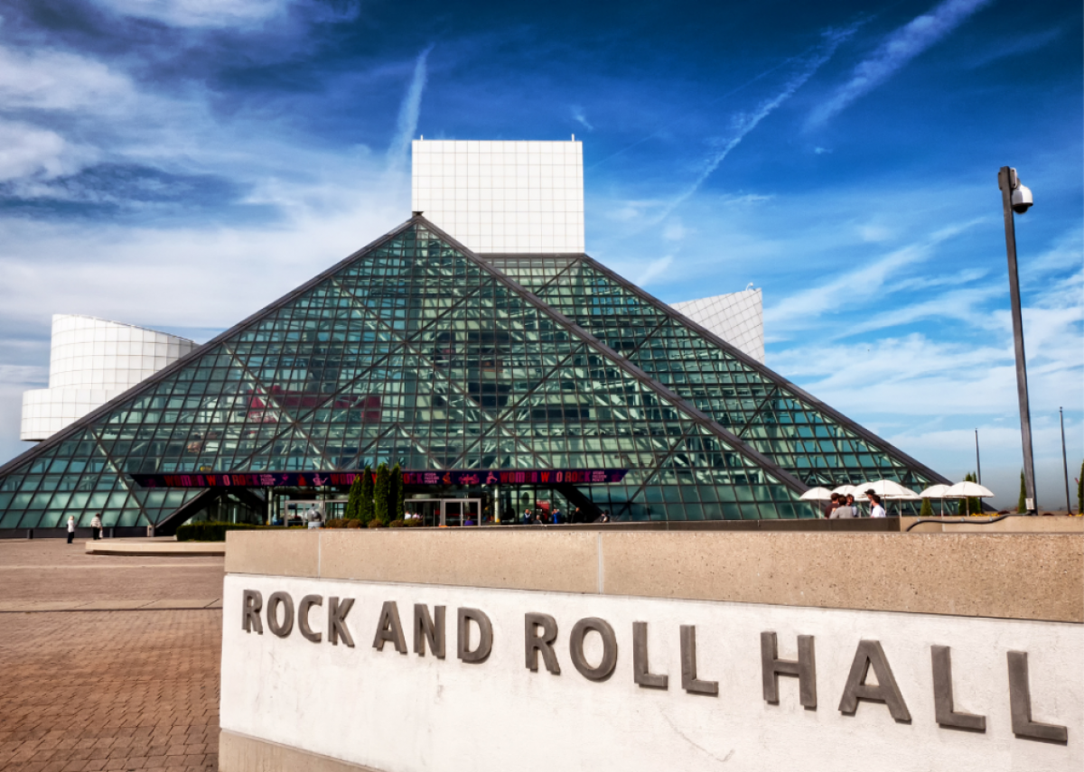 1995: Induction into the Rock and Roll Hall of Fame