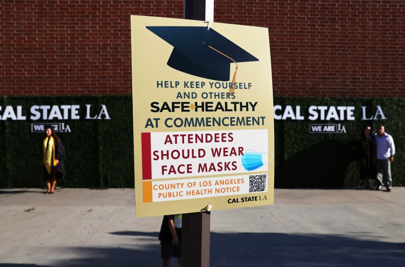 Face mask sign in California