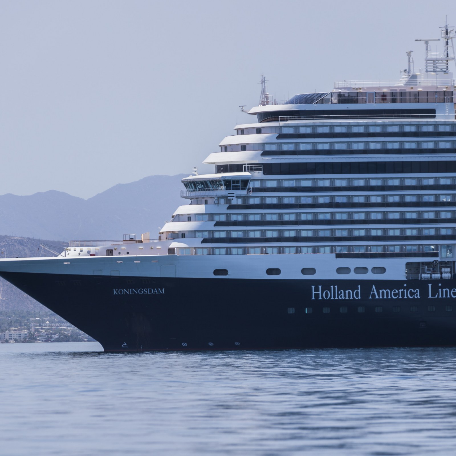 5 Holland America Cruise Guests Killed In Sightseeing Plane Crash In Alaska