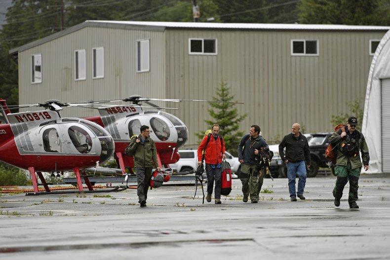 Alaska Plane Crash Retrieval Delayed