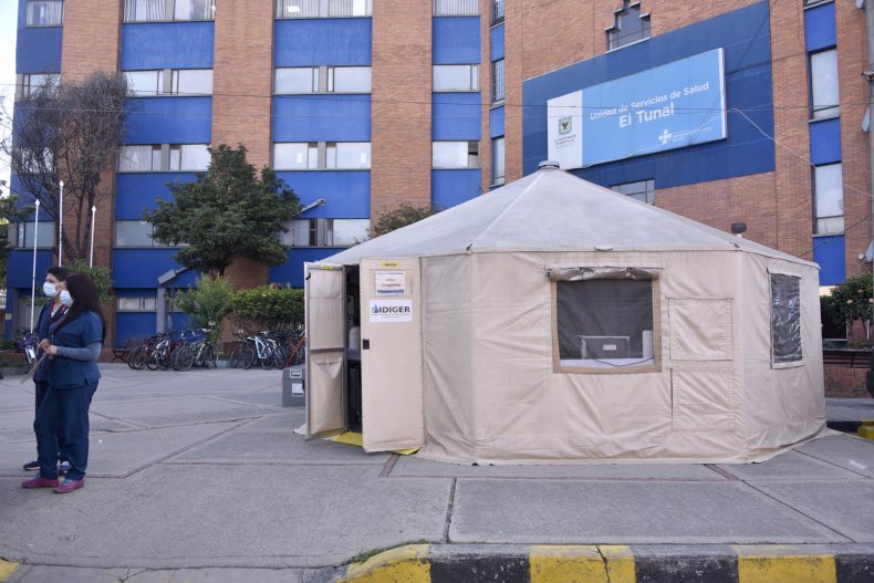 Hospital tent