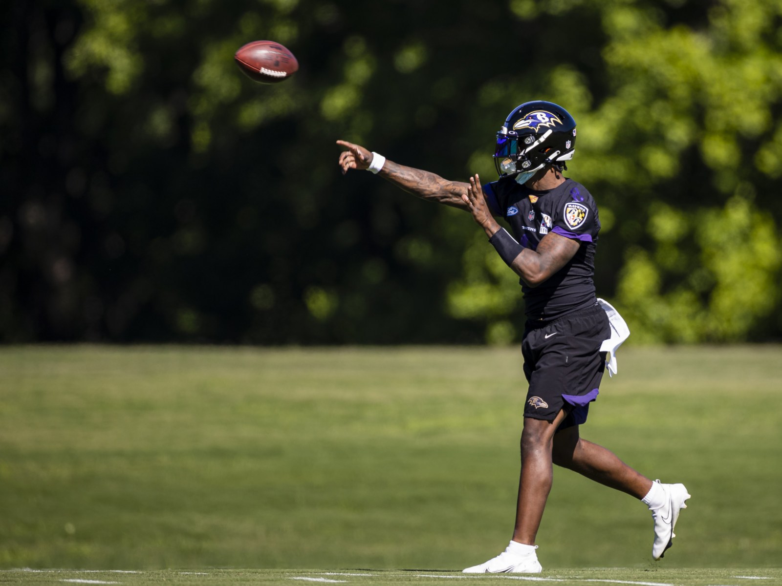 Lamar Jackson Says Coronavirus Vaccine Is Personal Decision Despite Second Bout Of Covid Lamar Jackson Says Coronavirus Vaccine Is Personal Decision Despite Second Bout Of Covid