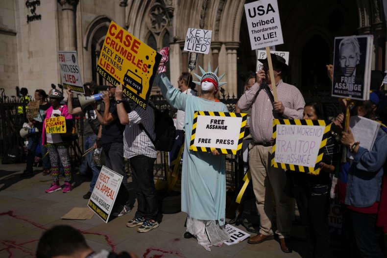 Julian Assange Extradition Protestors