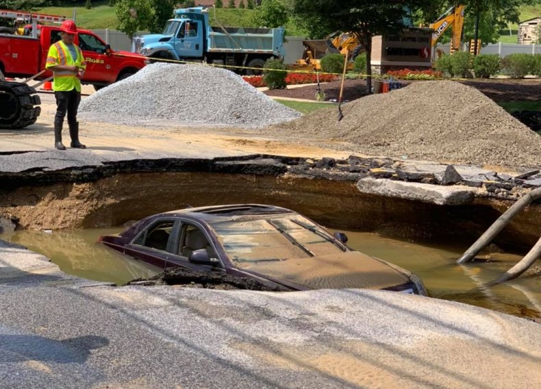Car drove into sinkhole in Maryland