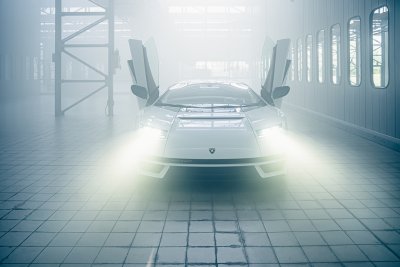 2022 Lamborghini Countach LPI 800-4
