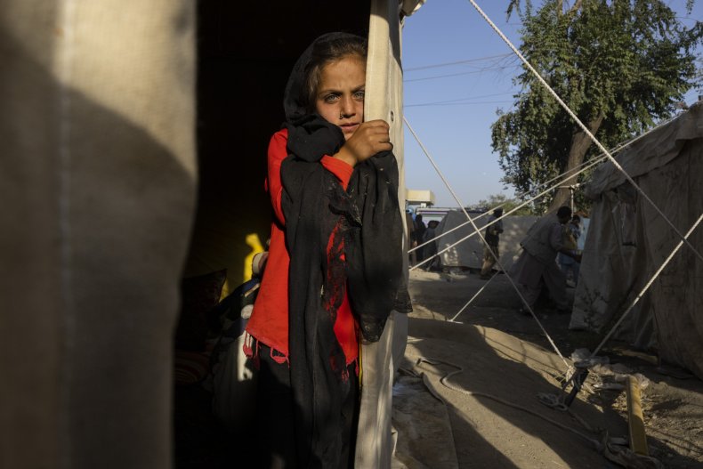 The Taliban pressures Ghani to resign